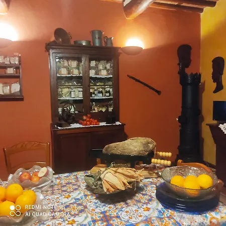 Iolanda Vorno Lucca Bed and breakfast 3*
